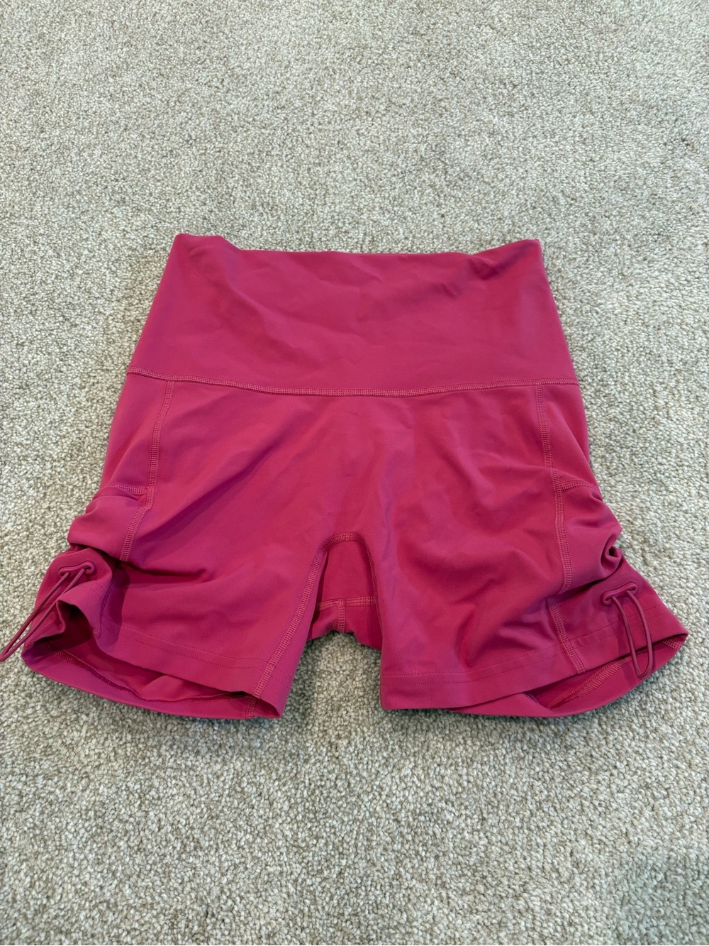 Gymshark women Legacy Ruched Tight Shorts size S - Picture 3 of 8